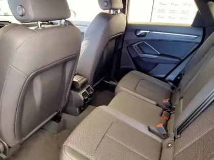 Photo 17 Audi Q3  Sportback 35 TFSI 150 ch S tronic 7