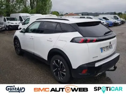 Photo 6 Peugeot 2008  PureTech 130 S&S EAT8