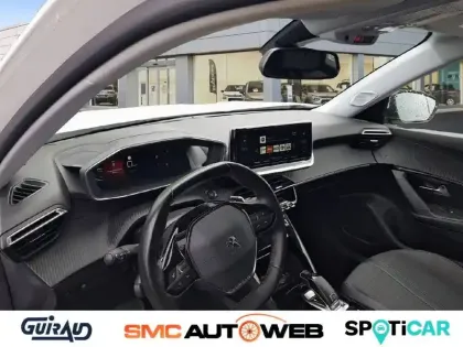 Photo 7 Peugeot 2008  PureTech 130 S&S EAT8