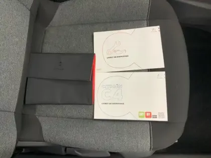 Photo 15 Citroën C4  BlueHDi 110 S&S BVM6 Feel Pack Business