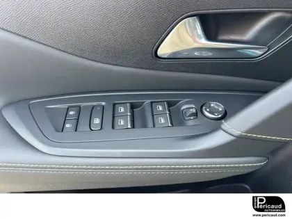 Photo 29 Peugeot 408  PHEV 225 e-EAT8