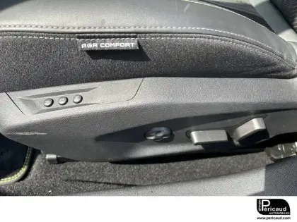 Photo 30 Peugeot 408  PHEV 225 e-EAT8