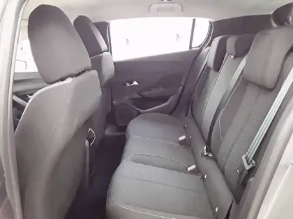 Photo 29 Peugeot 308  PureTech 130ch S&S EAT8