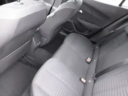 Photo 11 Peugeot 2008  Electrique 136 ch