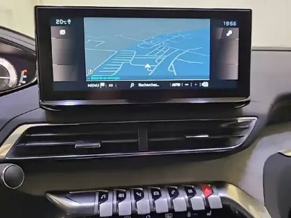 Photo 18 Peugeot 3008  Puretech 130ch S&S EAT8