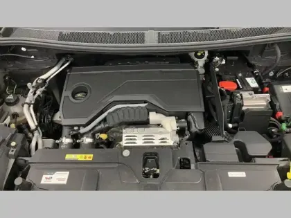Photo 11 Peugeot 3008  Hybrid 136 e-DCS6