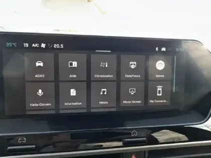 Photo 7 Citroën C4  1.2 Hybride 136ch S&S MAX Automatique