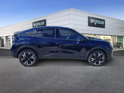 Photo 11 Citroën C4  1.2 Hybride 136ch S&S MAX Automatique