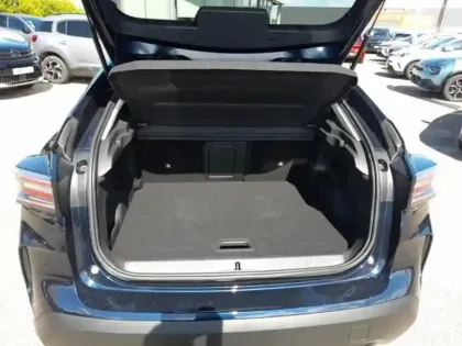 Photo 13 Citroën C4  1.2 Hybride 136ch S&S MAX Automatique