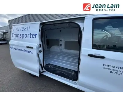 Photo 40 Volkswagen Transporter  VAN L1H1 2.0 TDI 150 BVA8