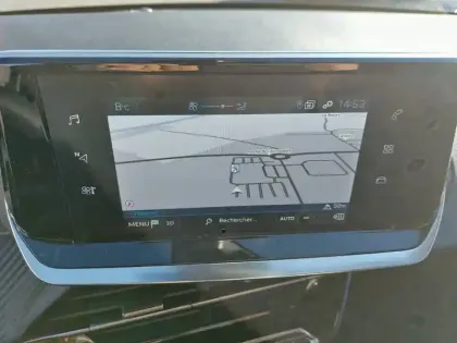 Photo 35 Peugeot 208  PureTech 75 S&S BVM5