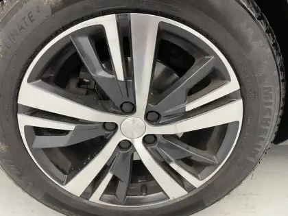 Photo 16 Peugeot 3008  Puretech 130ch S&S BVM6