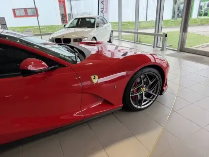 Photo 40 Ferrari 812  Superfast 6.5 V12 800ch