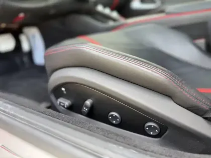 Photo 16 Ferrari 812  Superfast 6.5 V12 800ch