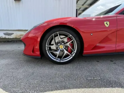 Photo 9 Ferrari 812  Superfast 6.5 V12 800ch