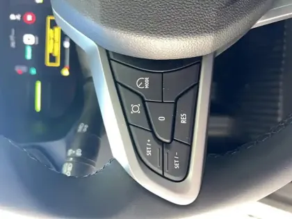 Photo 16 Dacia Duster  Hybrid 140 4x2