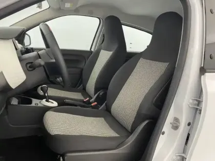 Photo 32 Renault Twingo  III Achat Intégral - 21