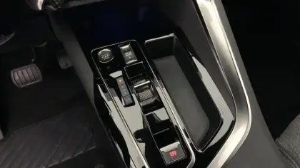 Photo 22 Peugeot 3008  Hybrid 136 e-DCS6 Allure Pack