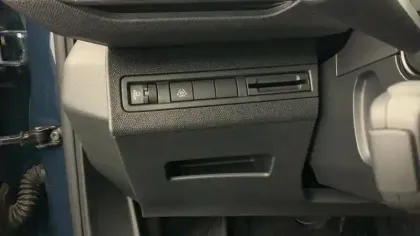 Photo 18 Peugeot 3008  Hybrid 136 e-DCS6 Allure Pack