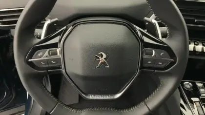 Photo 19 Peugeot 3008  Hybrid 136 e-DCS6 Allure Pack