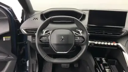 Photo 11 Peugeot 3008  Hybrid 136 e-DCS6 Allure Pack