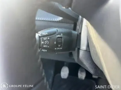 Photo 11 Peugeot 2008  1.2 PureTech 100ch S&S Style