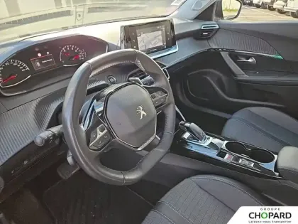 Photo 28 Peugeot 2008  PureTech 130 S&S EAT8