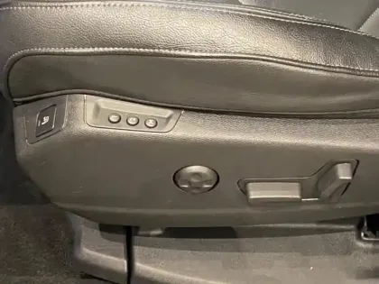 Photo 14 DS DS 7  Crossback E-TENSE 4x4 300ch Rivoli