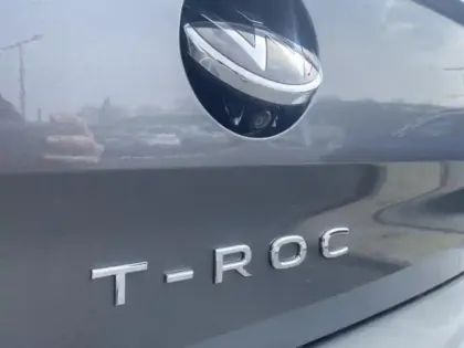 Photo 9 Volkswagen T-roc  1.5 TSI Evo2 150ch R-Line DSG7