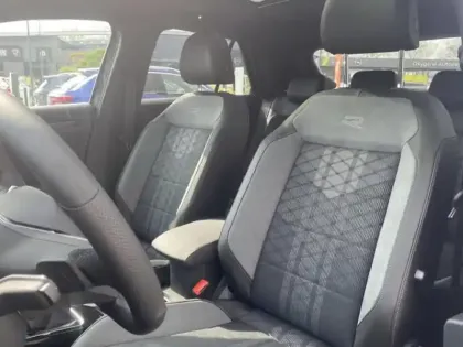 Photo 10 Volkswagen T-roc  1.5 TSI Evo2 150ch R-Line DSG7