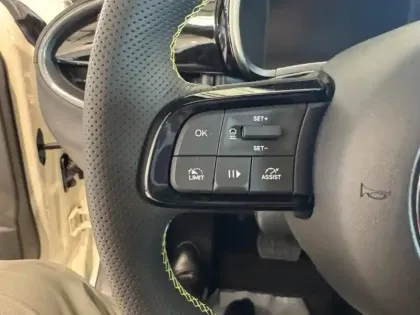 Photo 14 Abarth 600  e 240ch 54kWh Turismo