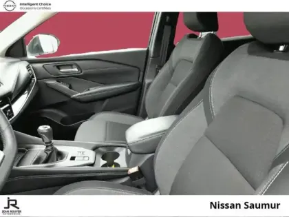 Photo 2 Nissan Qashqai  1.3 Mild Hybrid 140ch Shadow