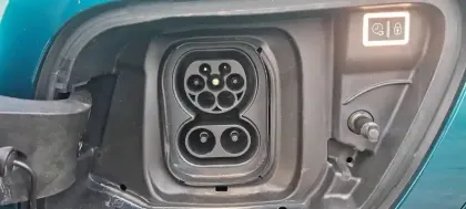 Photo 21 Peugeot 2008  Electrique 54 kWh 156 ch