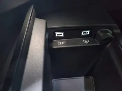 Photo 26 Peugeot 3008  Hybrid 136 e-DCS6