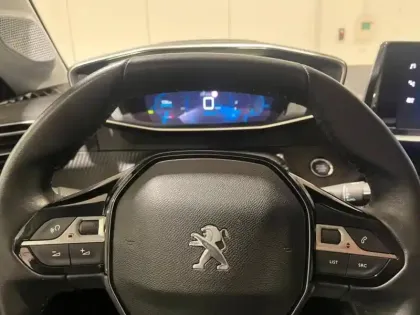 Photo 10 Peugeot 208  1.2 PureTech 100ch S&S Allure