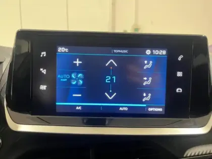 Photo 12 Peugeot 208  1.2 PureTech 100ch S&S Allure