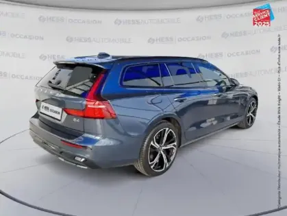 Photo 10 Volvo V60  B4 197ch Ultra Style Dark DCT 7