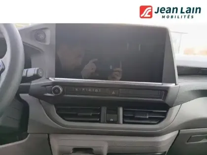 Photo 12 Volkswagen Transporter  VAN L1H1 2.0 TDI 150 BVA8