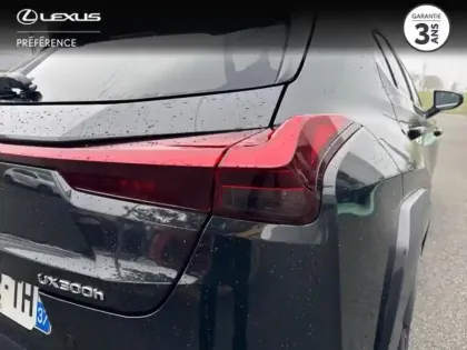 Photo 20 Lexus UX 300h 2WD Le HYBRIDE MC TO