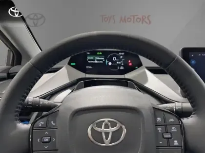 Photo 12 Toyota Prius Hybride Rechargeable 223ch Design PHE