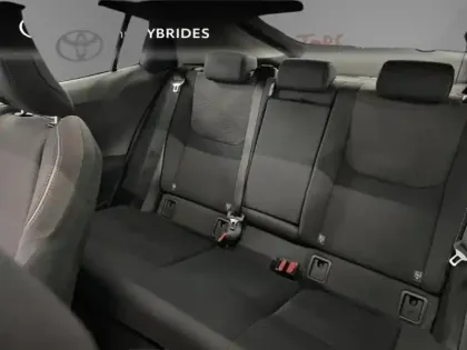 Photo 11 Toyota Prius Hybride Rechargeable 223ch Design PHE