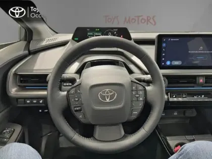 Photo 8 Toyota Prius Hybride Rechargeable 223ch Design PHE