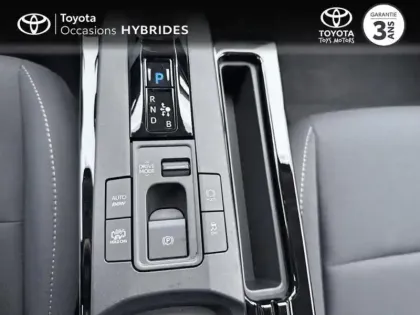 Photo 17 Toyota Prius Hybride Rechargeable 223ch Design PHE