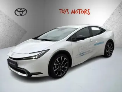 Photo 18 Toyota Prius Hybride Rechargeable 223ch Design PHE