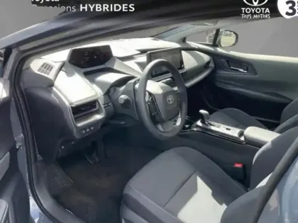 Photo 10 Toyota Prius Hybride Rechargeable 223ch Dynamic PH