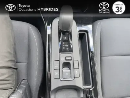 Photo 17 Toyota Prius Hybride Rechargeable 223ch Dynamic PH