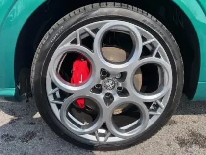 Photo 3 Alfa Romeo Tonale  1.5 Hybrid 160ch Tributo Italiano TCT