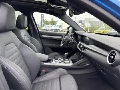 Photo 10 Alfa Romeo Stelvio  2.2 Diesel 210ch Veloce Q4 AT8