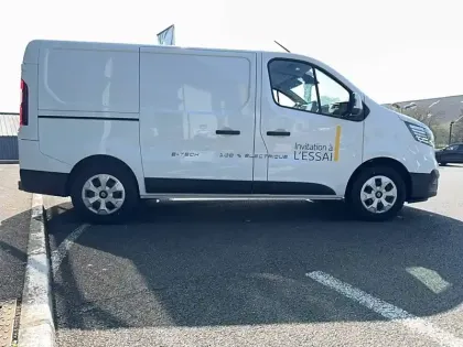 Photo 35 Renault Trafic  E-TECH ELECTRIQUE FGN L1H1 3T AC22