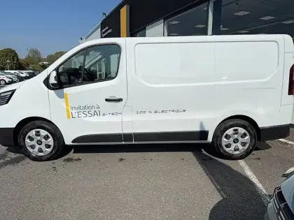 Photo 33 Renault Trafic  E-TECH ELECTRIQUE FGN L1H1 3T AC22